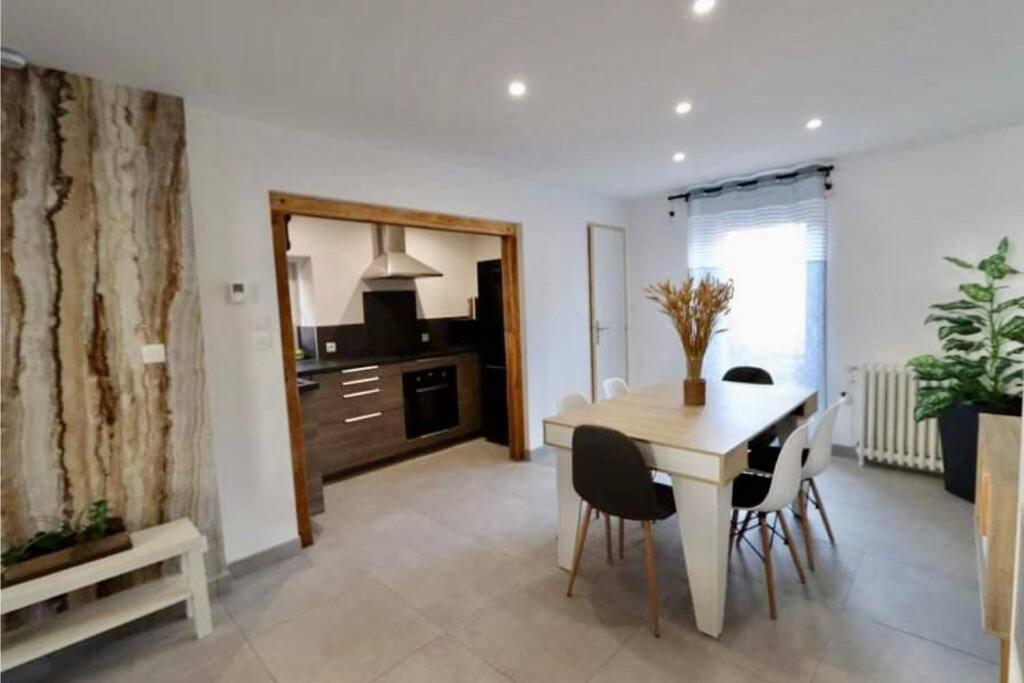 Holiday home Le 17 Entre Gare Et Chateau Amboise